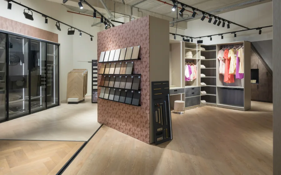 De showroom van woonwinkel Aanhuis.nl Amsterdam West - kasten op maat