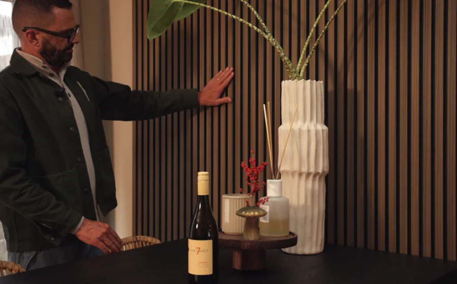 Frans Uyterlinde met walnoot Blend® wandpanelen