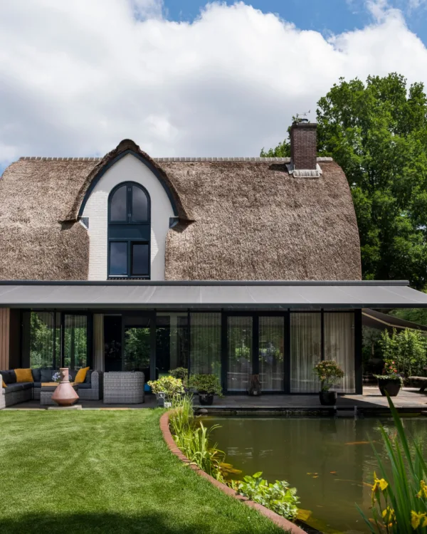 Knikarmscherm buitenzonwering