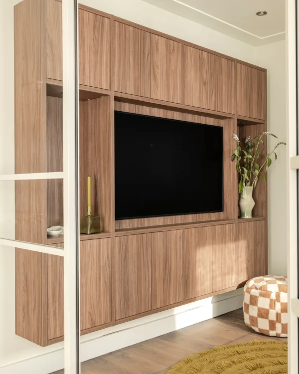 Cinewall tv-kast op maat - basic naturel woonstijl bij Aanhuis.nl