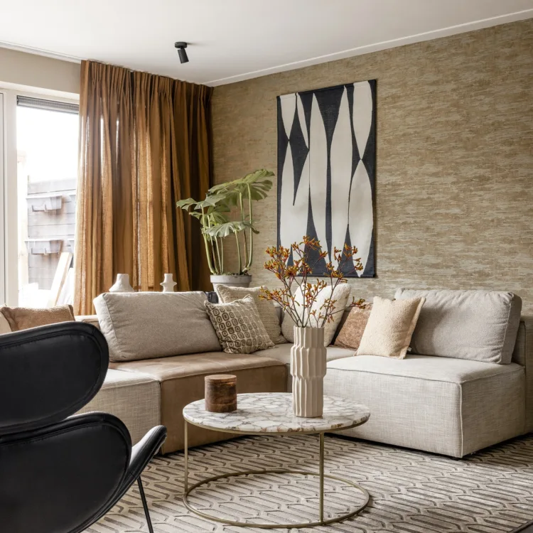 Eijffinger behang in de woonkamer - Aanhuis.nl